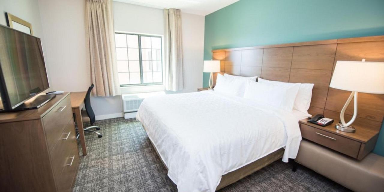 Staybridge Houston East - By Ihg Hotel 3*